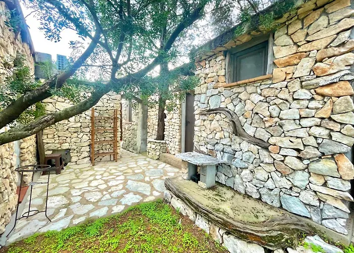 Su Barraccu Del Golgo 包内伊