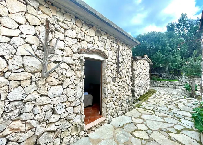 Su Barraccu Del Golgo 包内伊